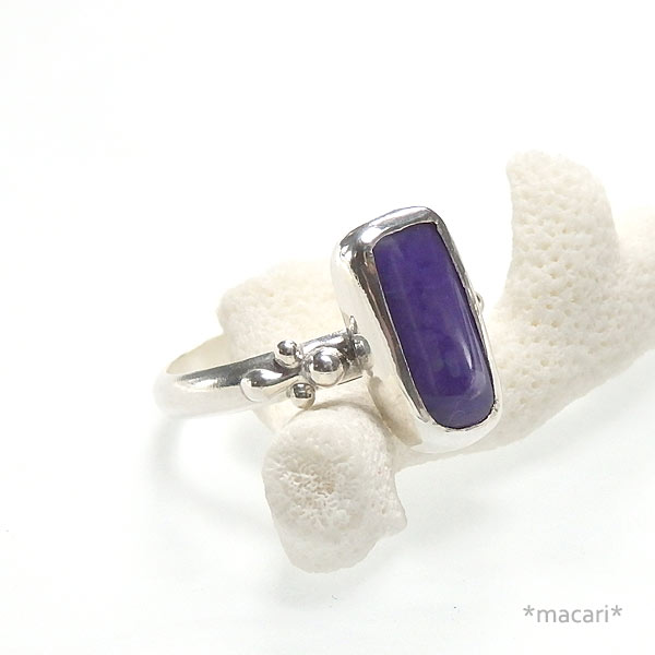 高貴な紫　スギライトのリング